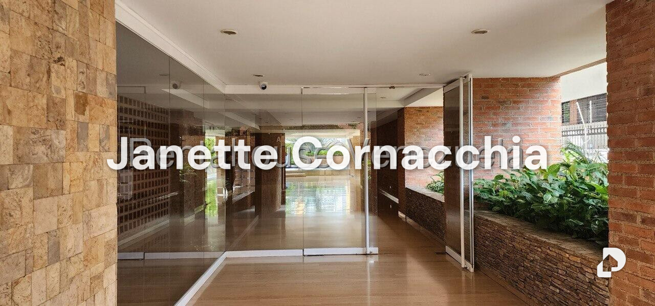 Apartment in Campo Alegre, Caracas – 23