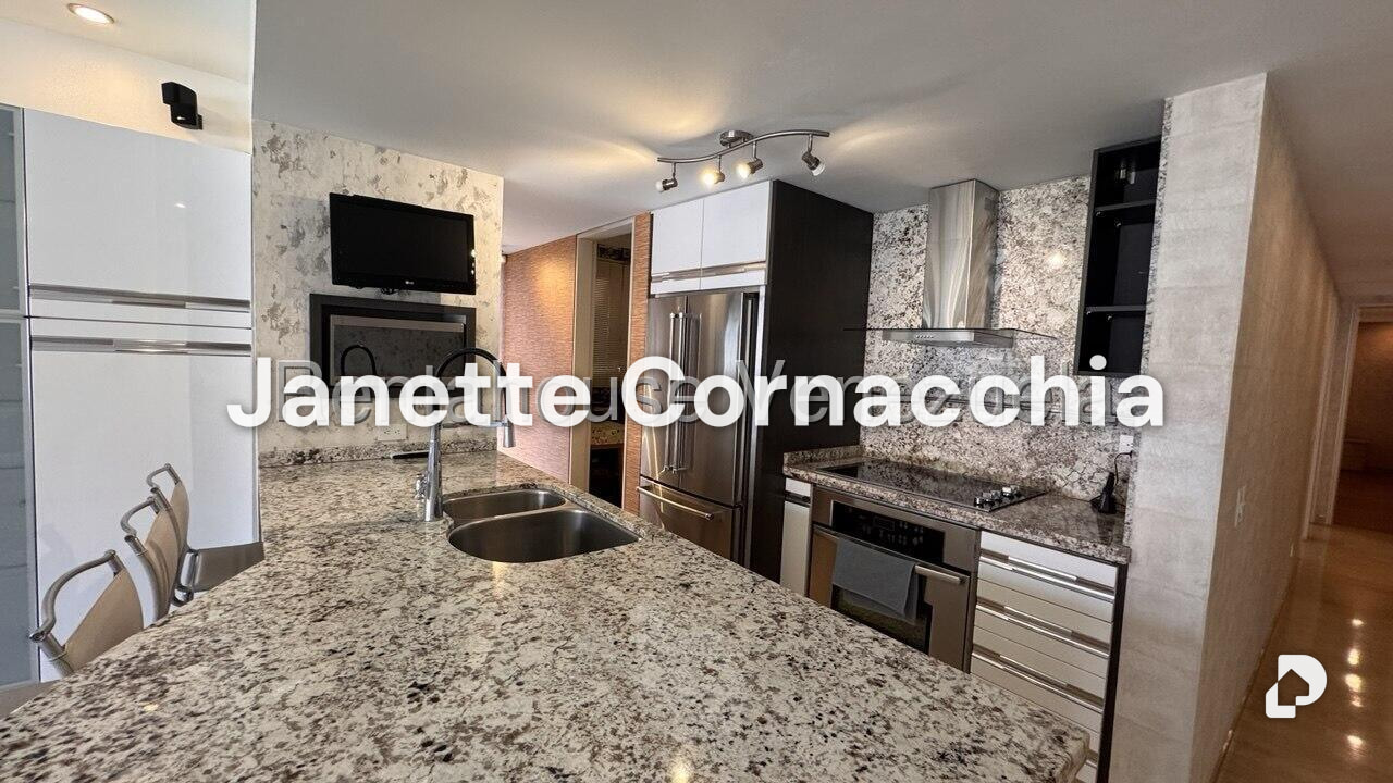 Apartment in Campo Alegre, Caracas – 8