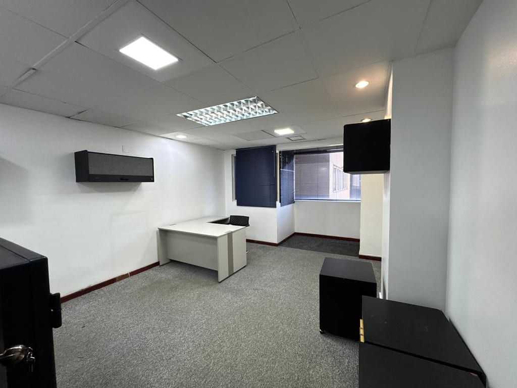 Oficina en La Castellana, Caracas - 1