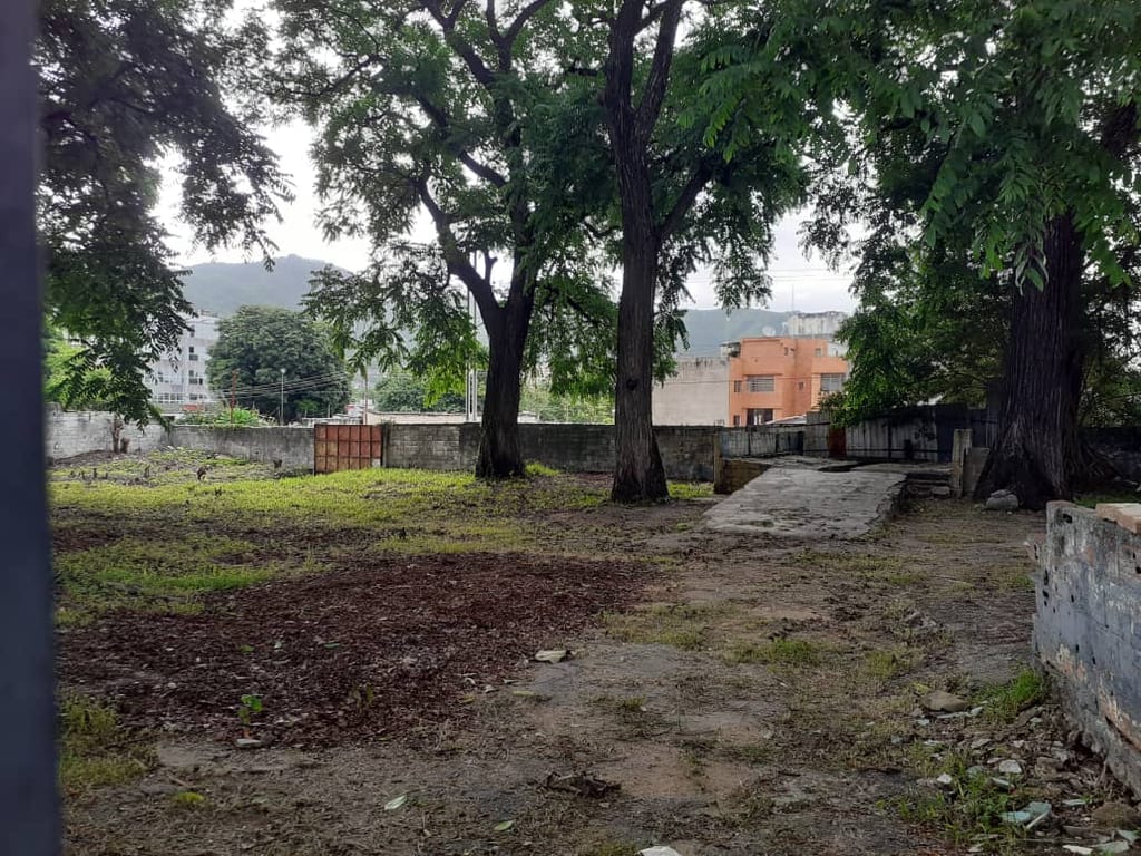 Terreno en Av. Bolívar Norte, Valencia - 1