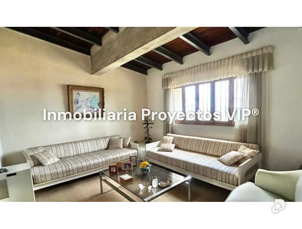 Casa en La Lagunita, Caracas – 8