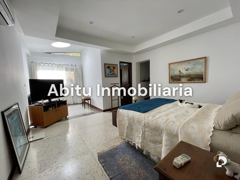 Casa en La Castellana, Caracas – 14