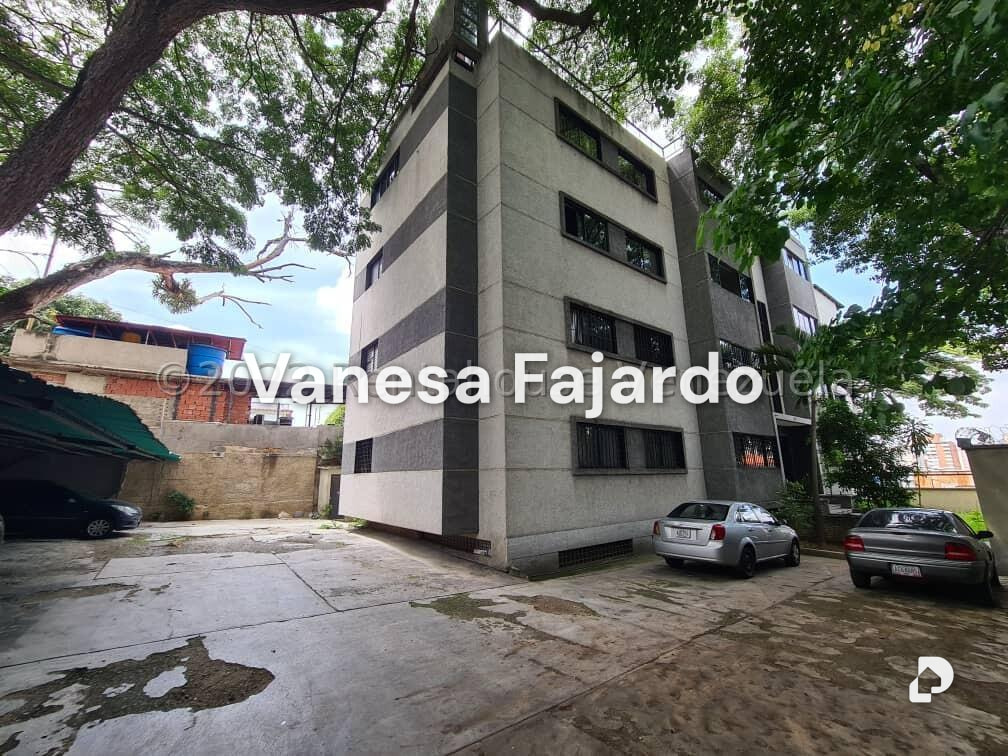 Edificio en La Florida, Caracas – 5