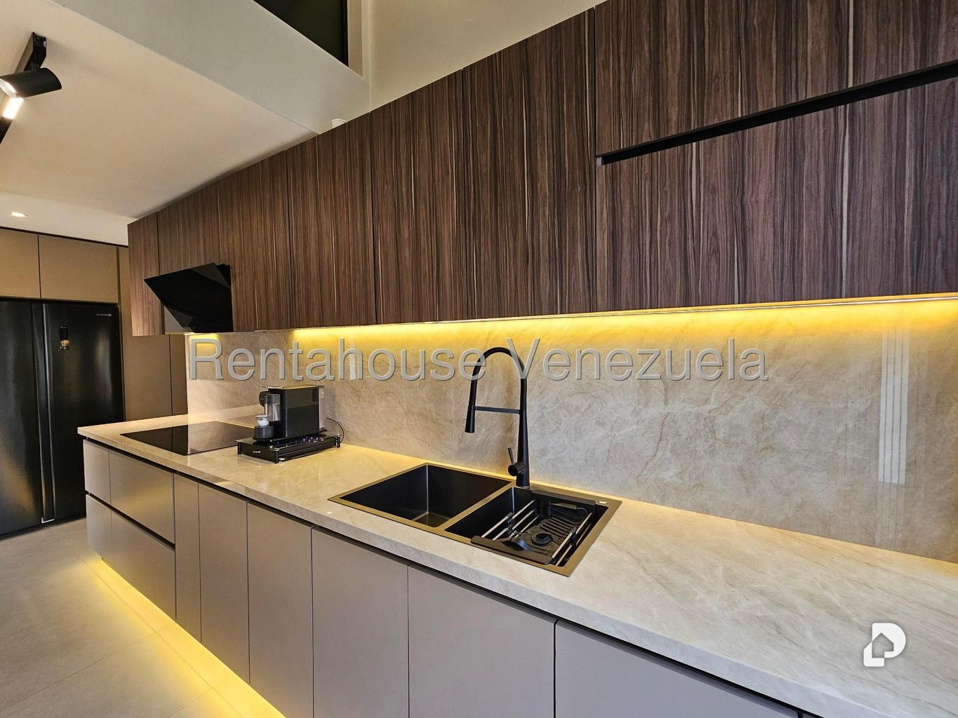 Apartamento en Santa Fe Norte, Caracas – 20