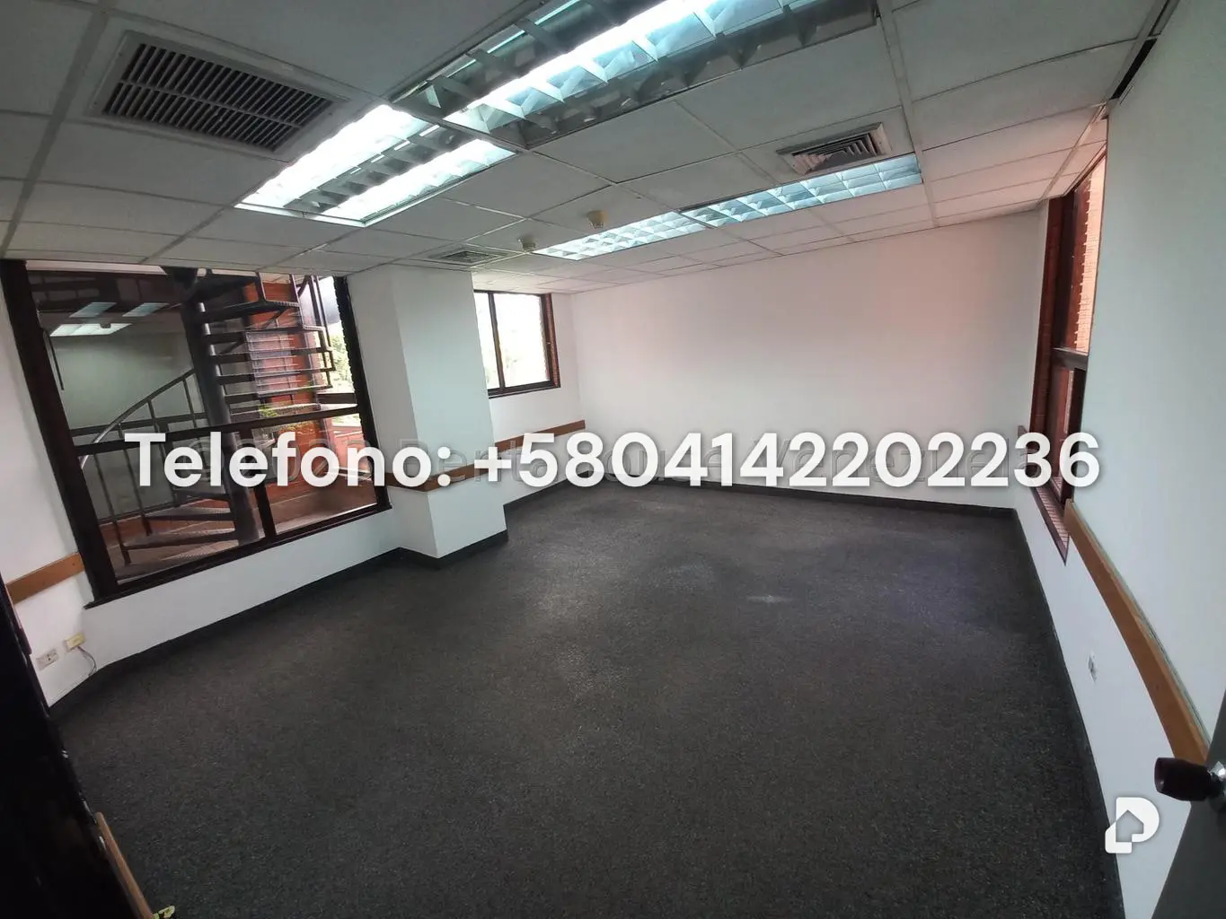 Oficina en Las Mercedes, Caracas – 12