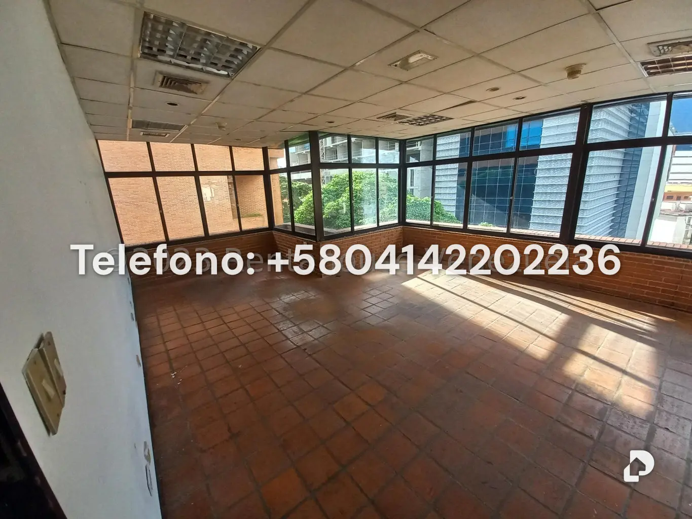 Oficina en Las Mercedes, Caracas – 15