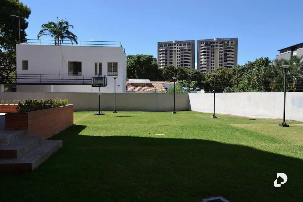 Apartamento en La Florida, Caracas – 2
