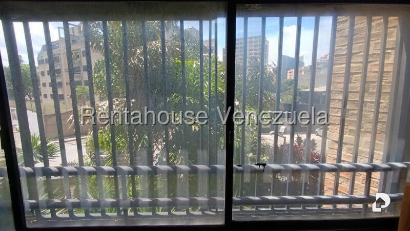 Apartamento en Altamira, Caracas – 13