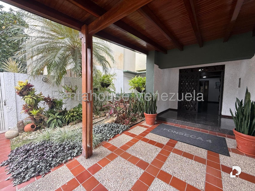 Apartamento en Santa Rosa de Lima, Caracas – 2