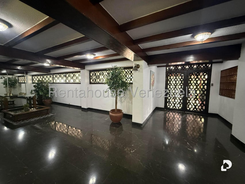 Apartamento en Santa Rosa de Lima, Caracas – 3