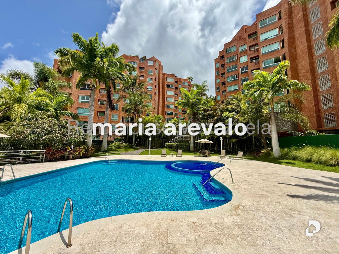 Apartamento en Solar del Hatillo, Caracas – 1