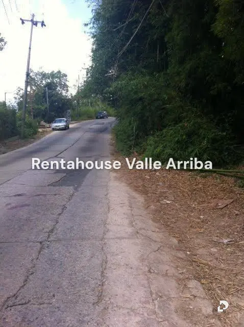 Land in Oripoto, Caracas – 1