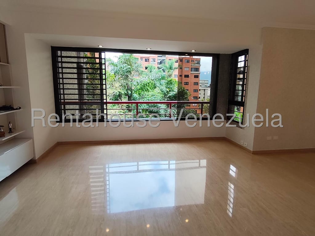 Apartamento en Colinas de Valle Arriba, Caracas