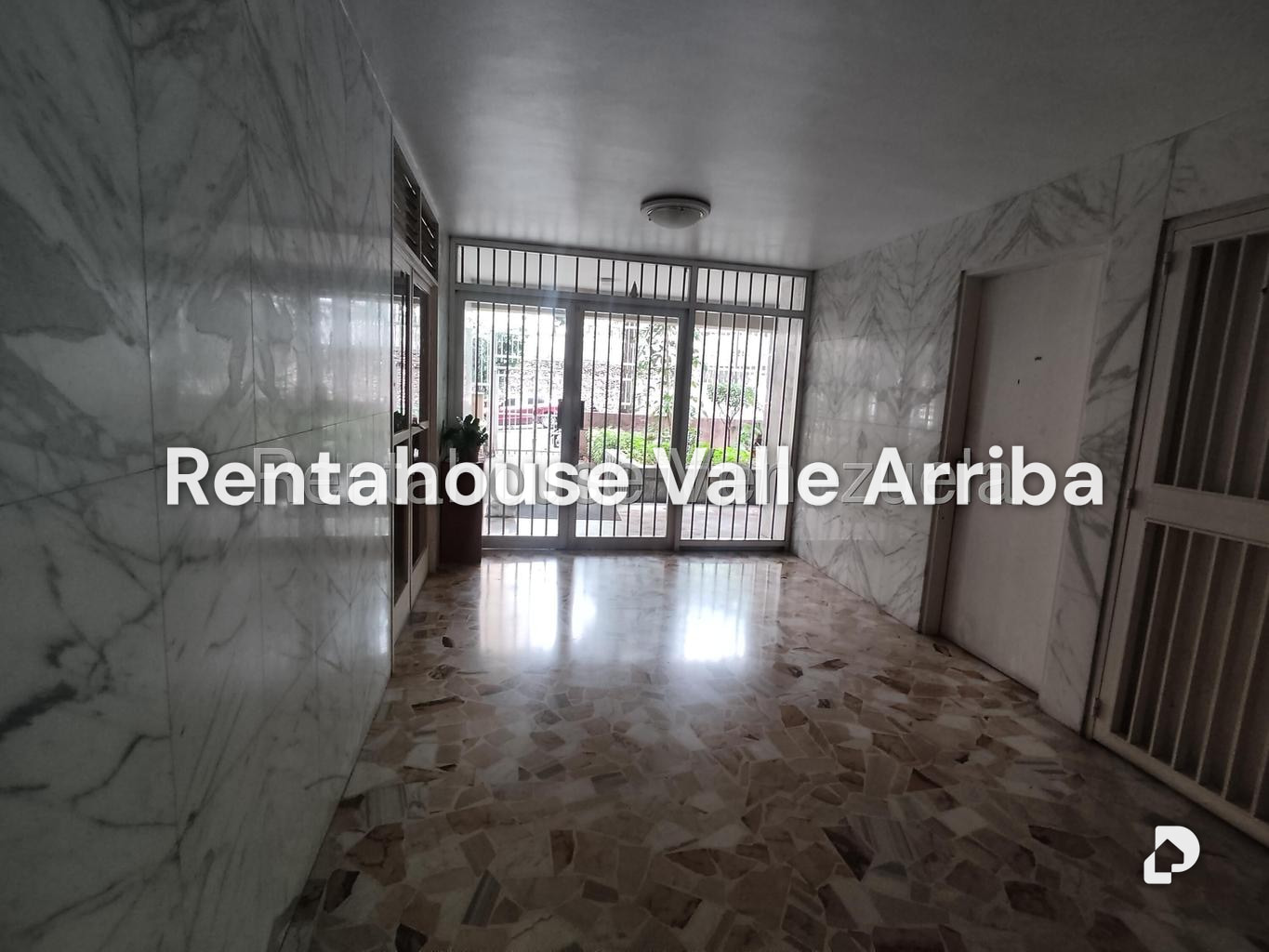 Apartamento en La Urbina, Caracas – 16