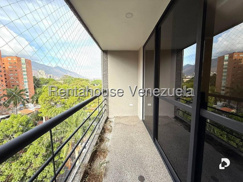 Apartamento en El Rosal, Caracas – 17