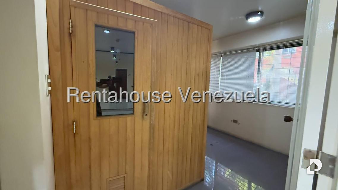 Apartamento en El Rosal, Caracas – 26