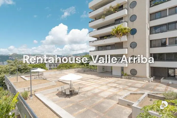 Apartamento en Colinas de Valle Arriba, Caracas – 1