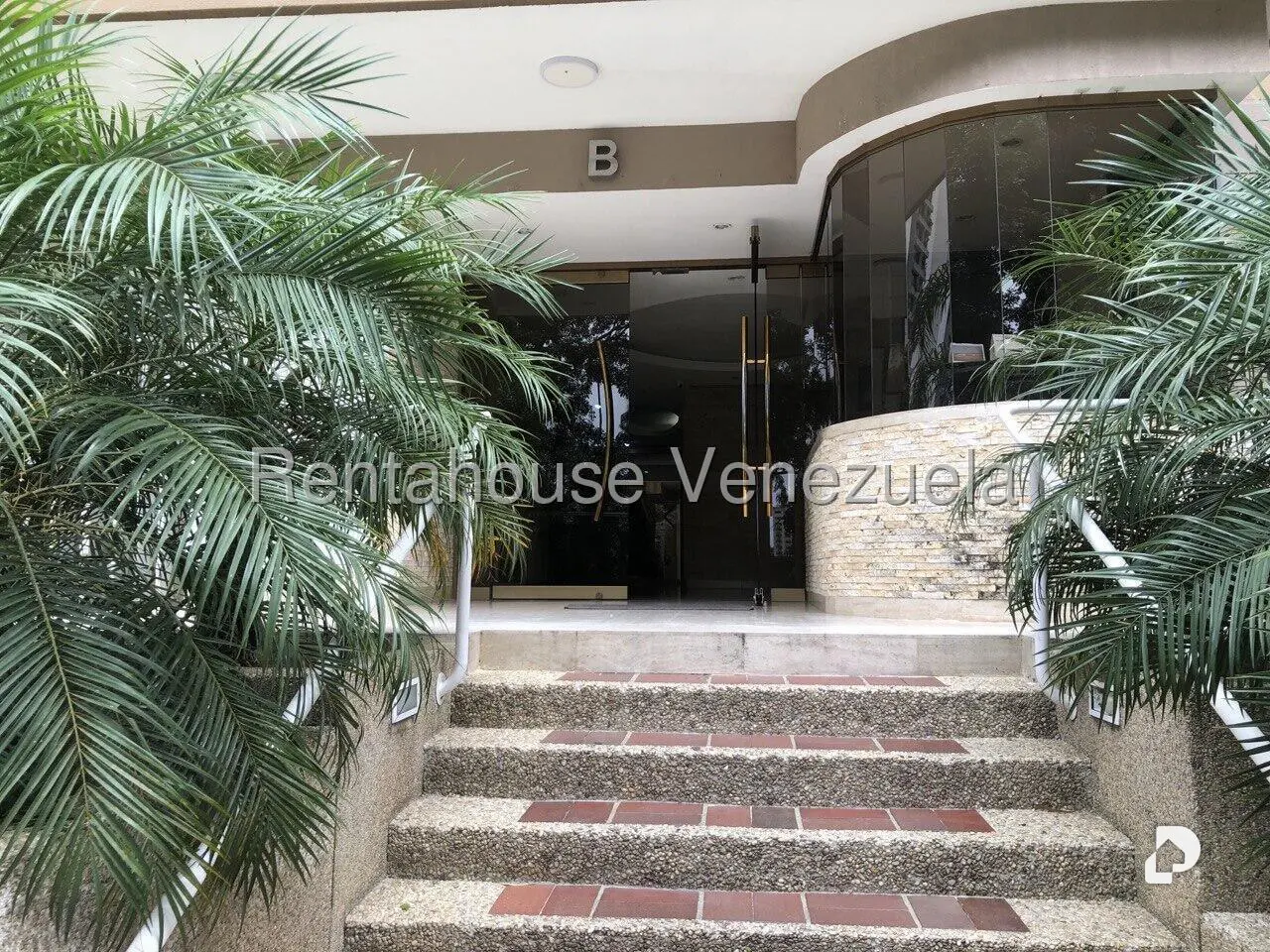 Apartamento en Manzanares, Caracas – 2