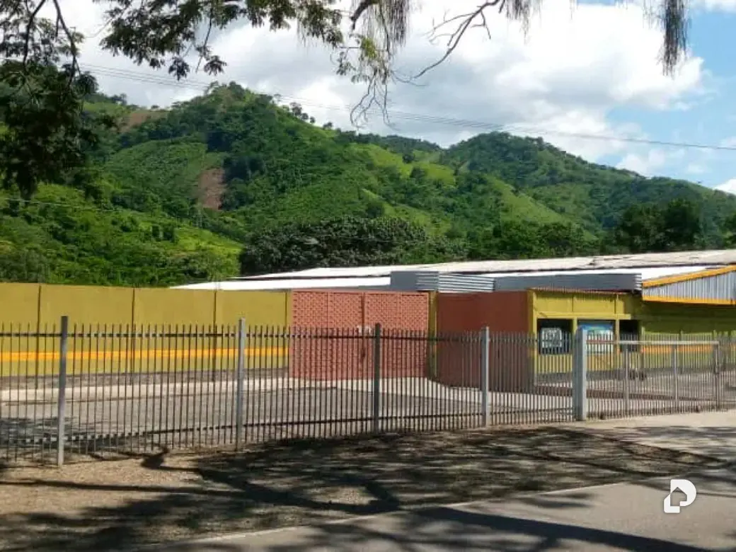 Warehouse in Morón, Alpargatón – 1