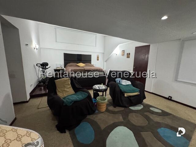 Casa en La Lagunita Country Club, Caracas – 29