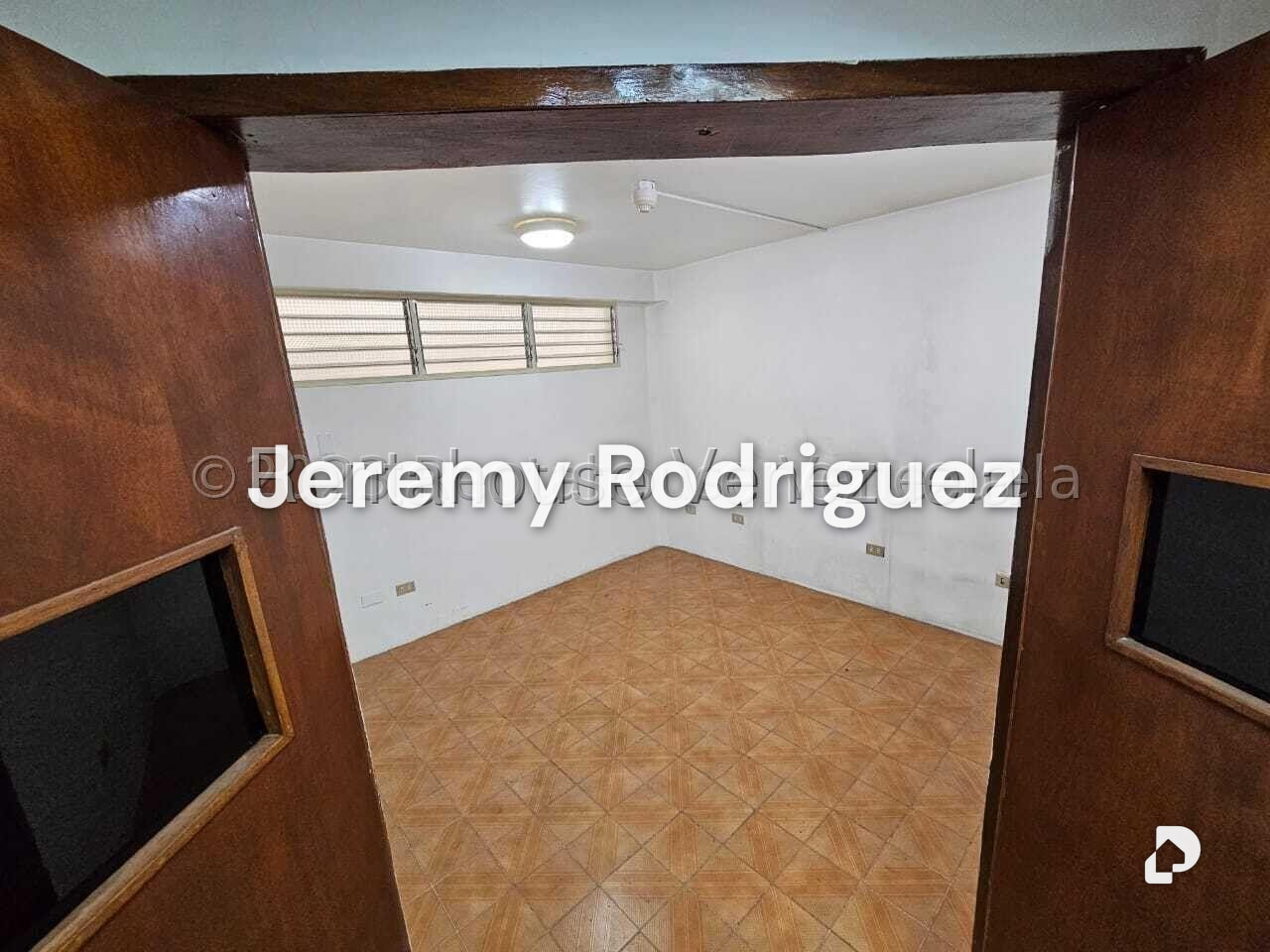Local comercial en San Antonio de Los Altos, Altos Mirandinos – 10