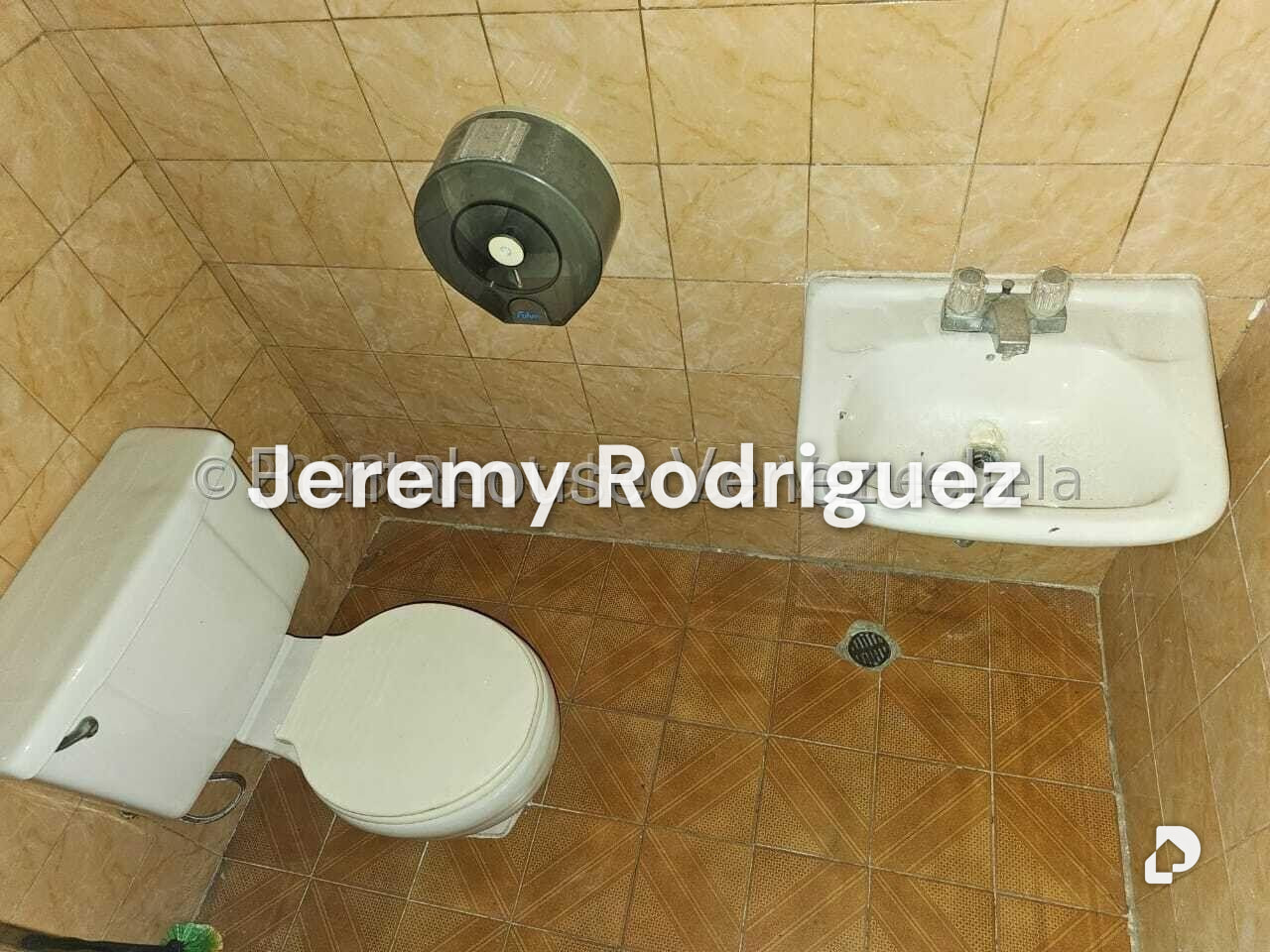 Local comercial en San Antonio de Los Altos, Altos Mirandinos – 17