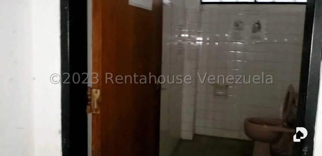 Commercial space in Catedral, Caracas – 12