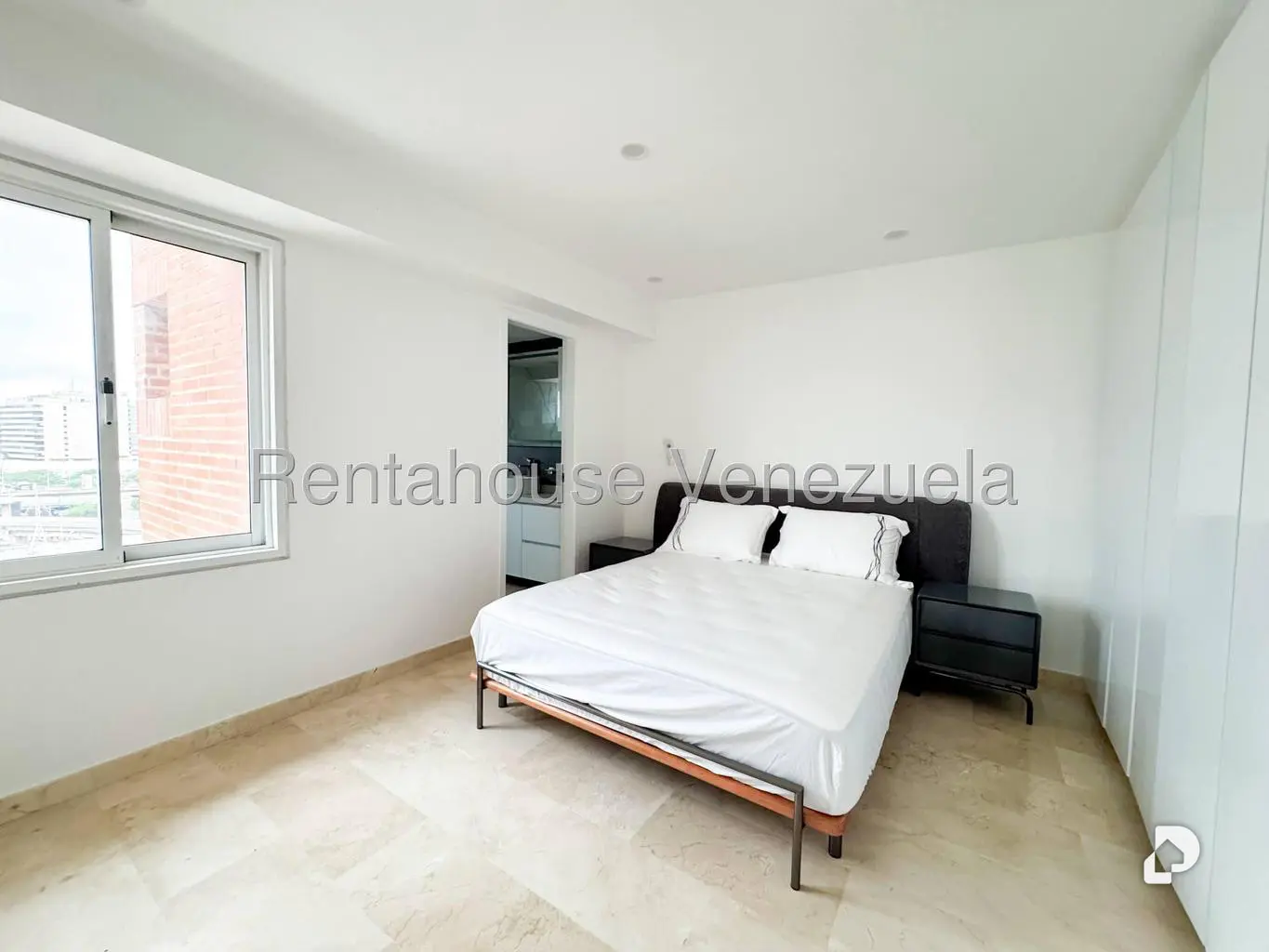 Apartamento en El Rosal, Caracas – 29