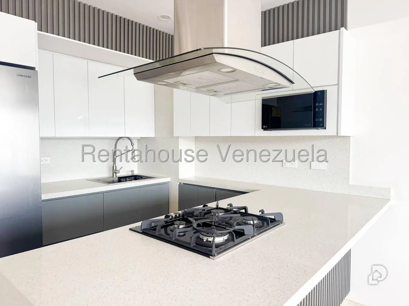 Apartamento en El Rosal, Caracas – 14