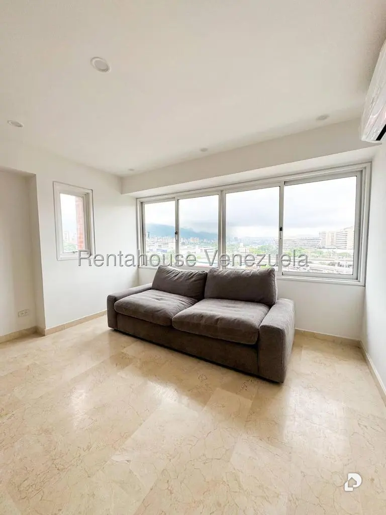 Apartamento en El Rosal, Caracas – 21