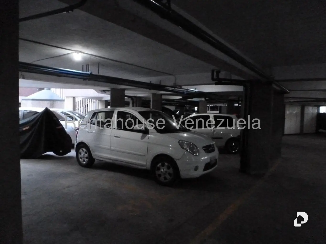 Apartamento en Lomas de Las Mercedes, Caracas – 21
