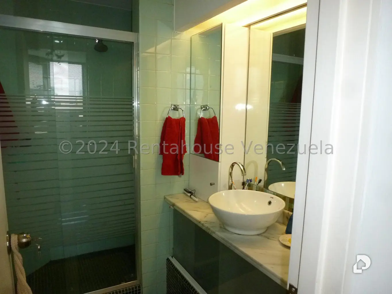 Apartamento en Lomas de Las Mercedes, Caracas – 19