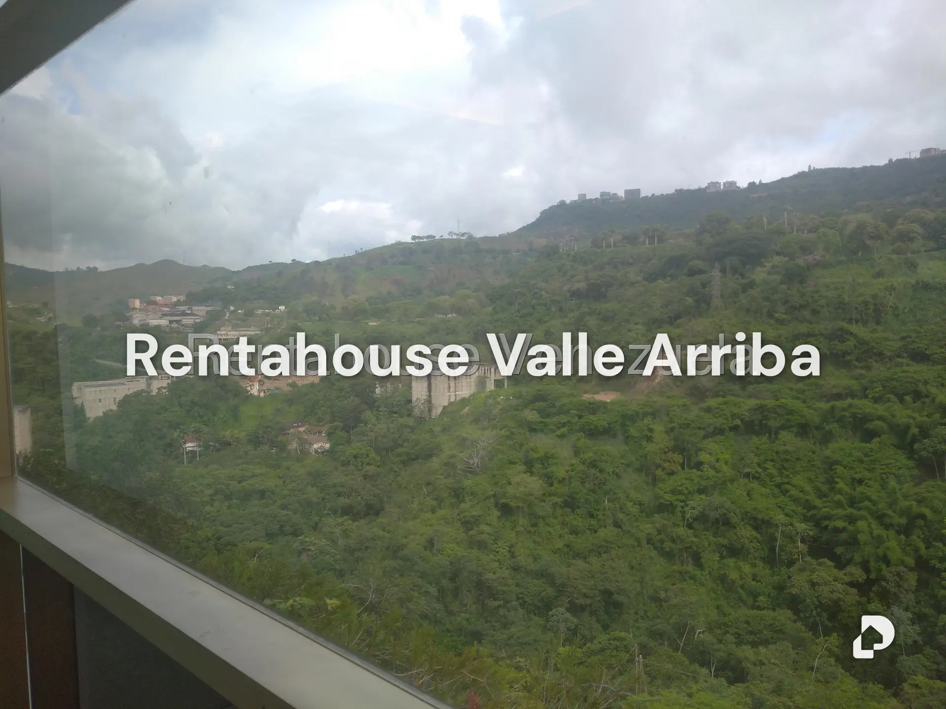 Local comercial en Macaracuay, Caracas – 18