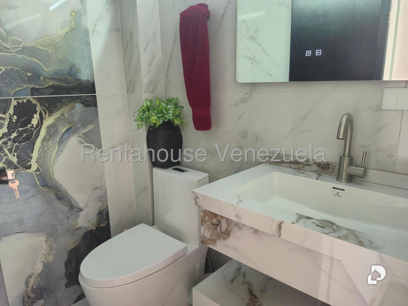 Casa en Cumbres de Curumo, Caracas – 17