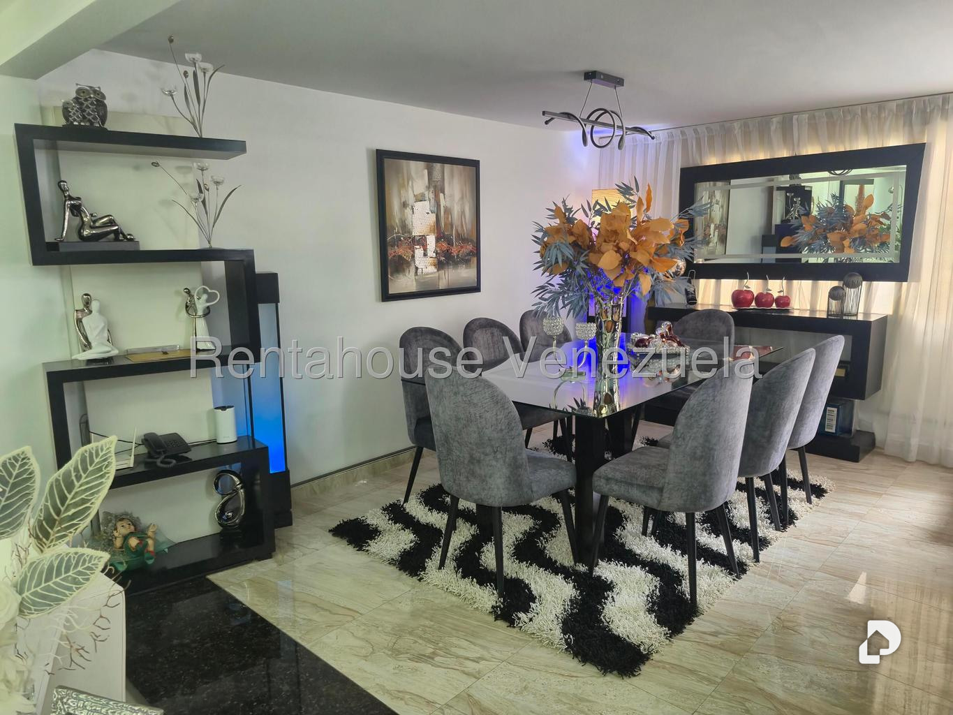 Casa en Cumbres de Curumo, Caracas – 13