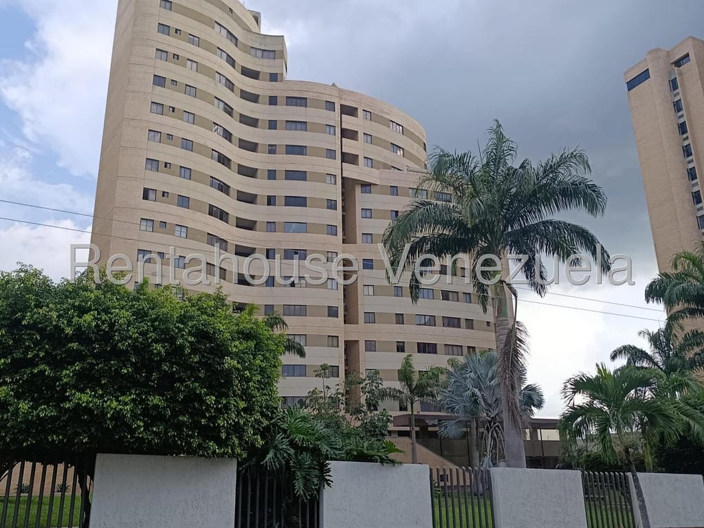 Apartamento en Palma Real, Naguanagua - 1