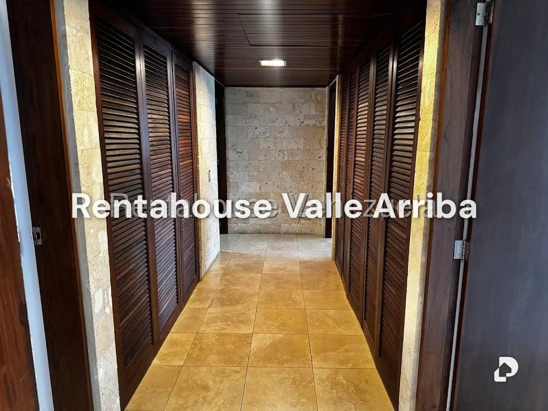 Apartamento en Lomas de Las Mercedes, Caracas – 14
