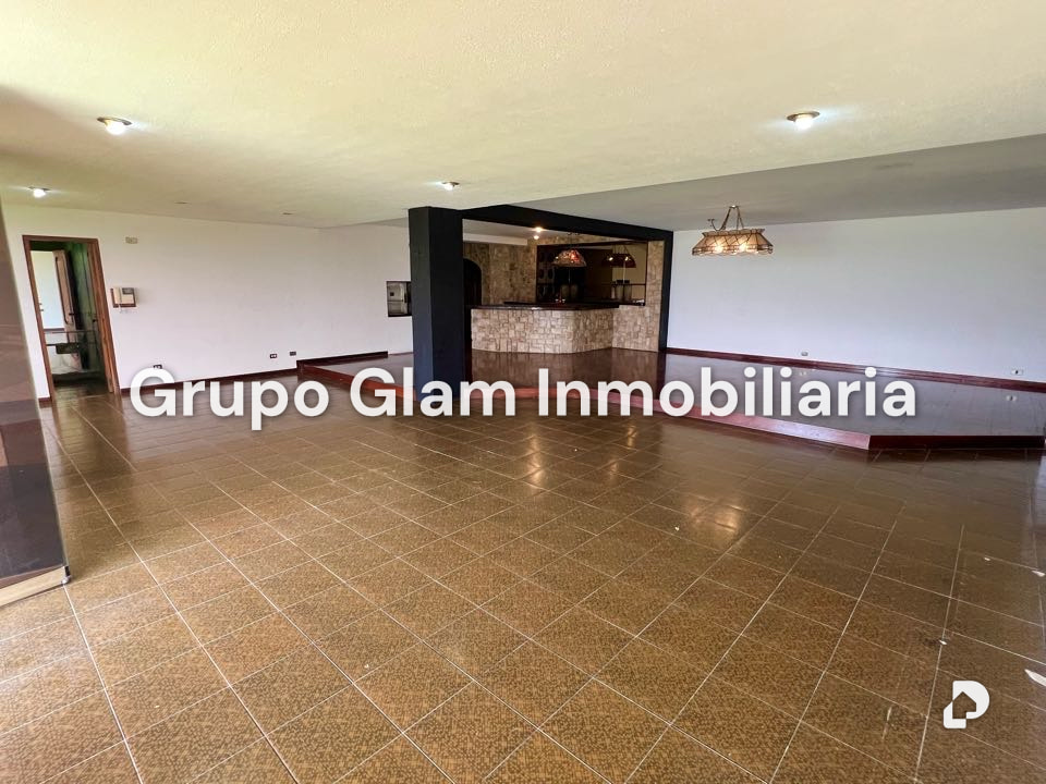 Casa en Cerro Verde, Caracas – 48