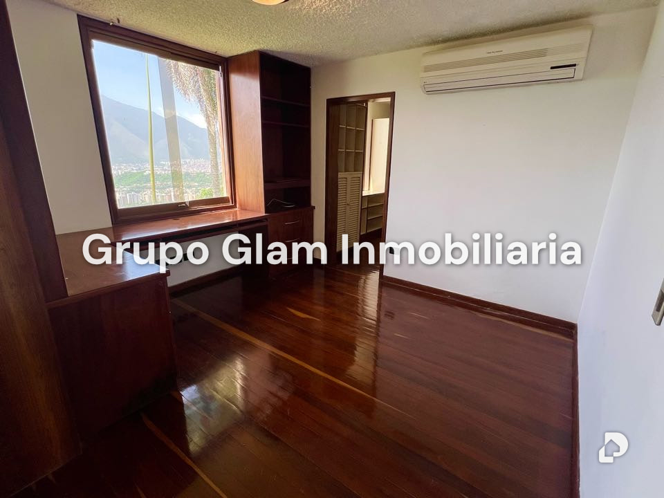 Casa en Cerro Verde, Caracas – 30