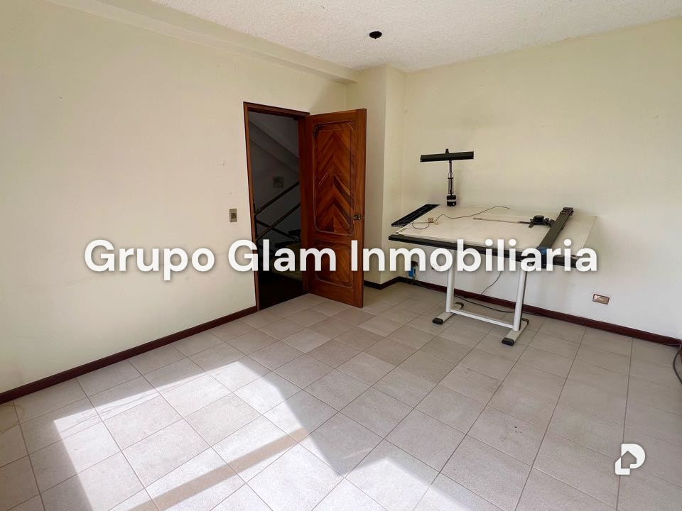 Casa en Cerro Verde, Caracas – 41