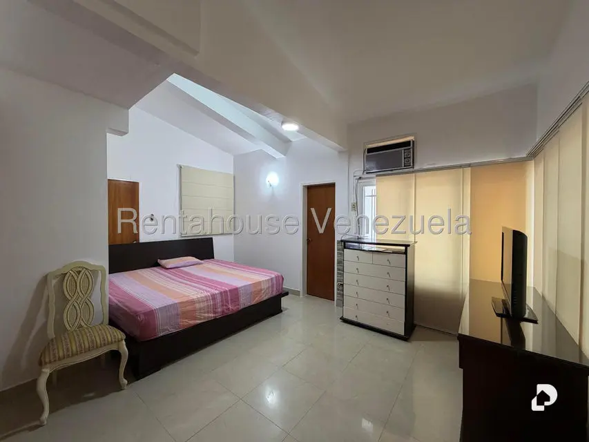 Casa en Barrio Puente Nuevo, Maracay – 22