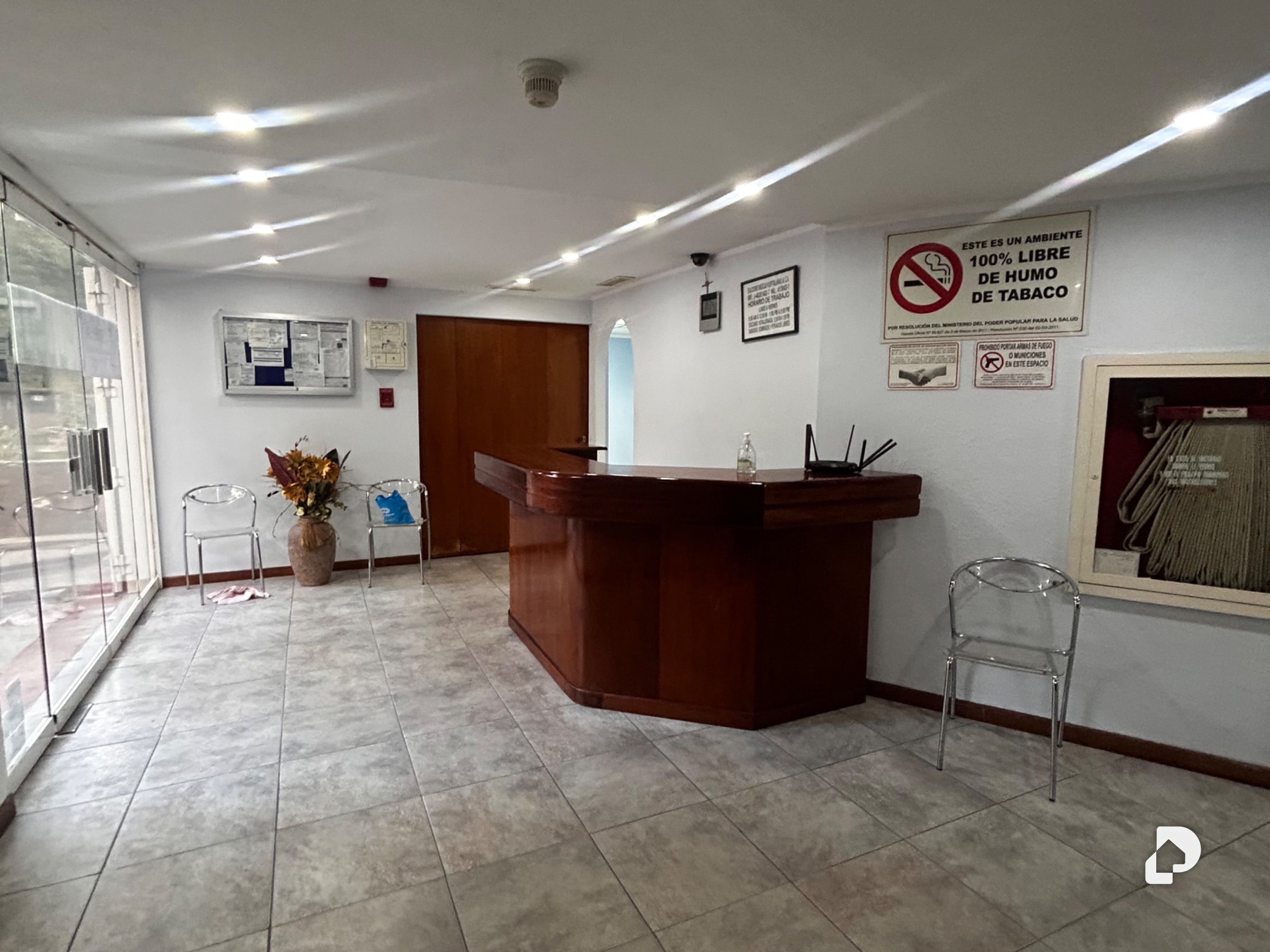 Local comercial en Los Dos Caminos, Caracas – 12