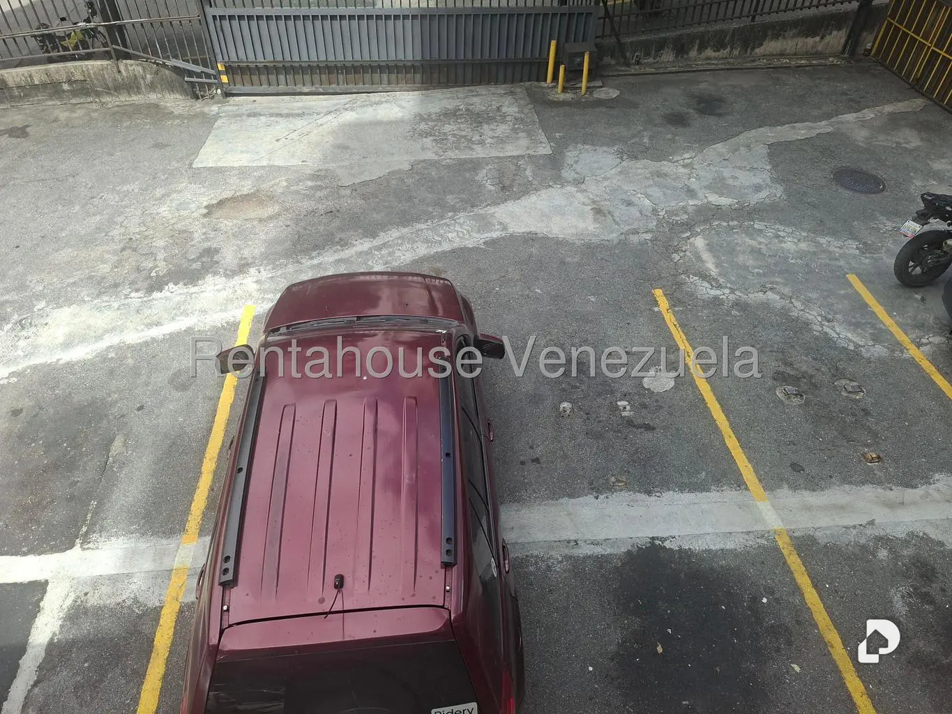 Local comercial en Santa Mónica, Caracas – 11