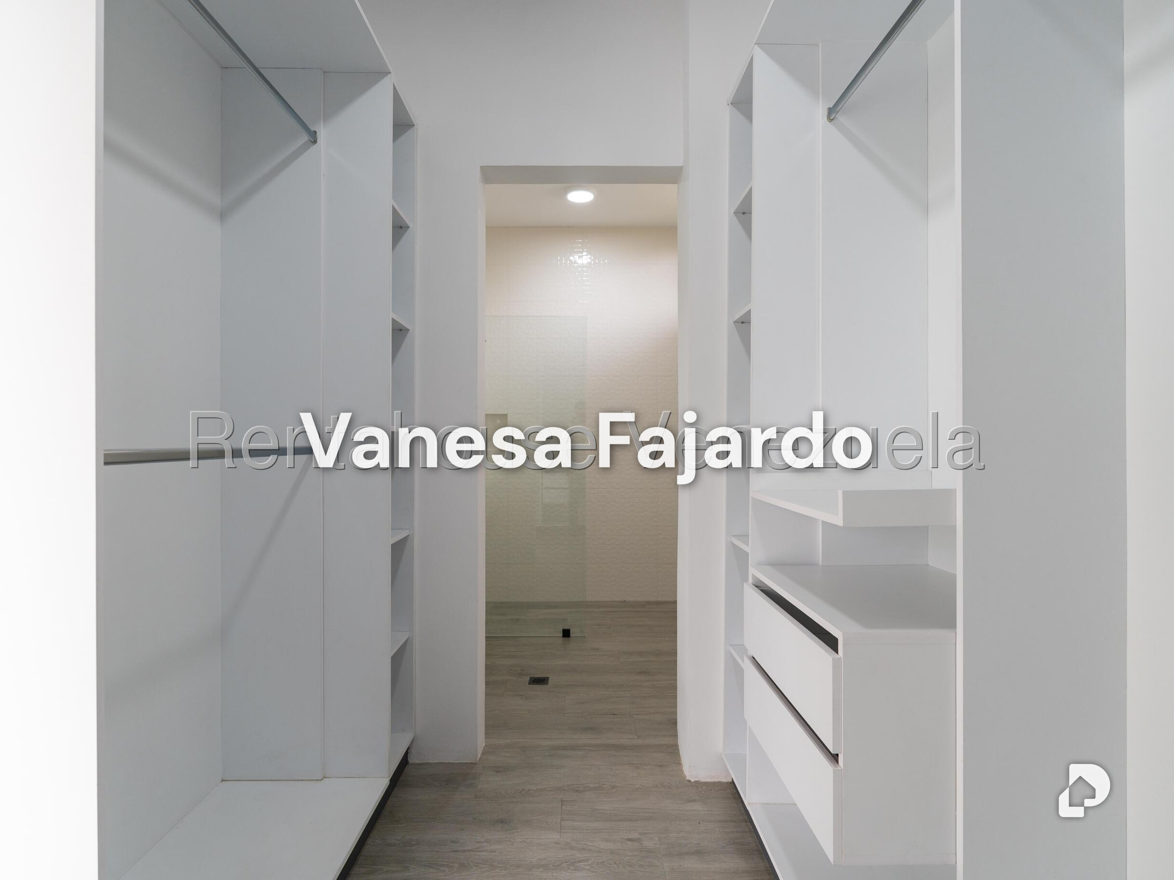 Casa en Country Club, Caracas – 30