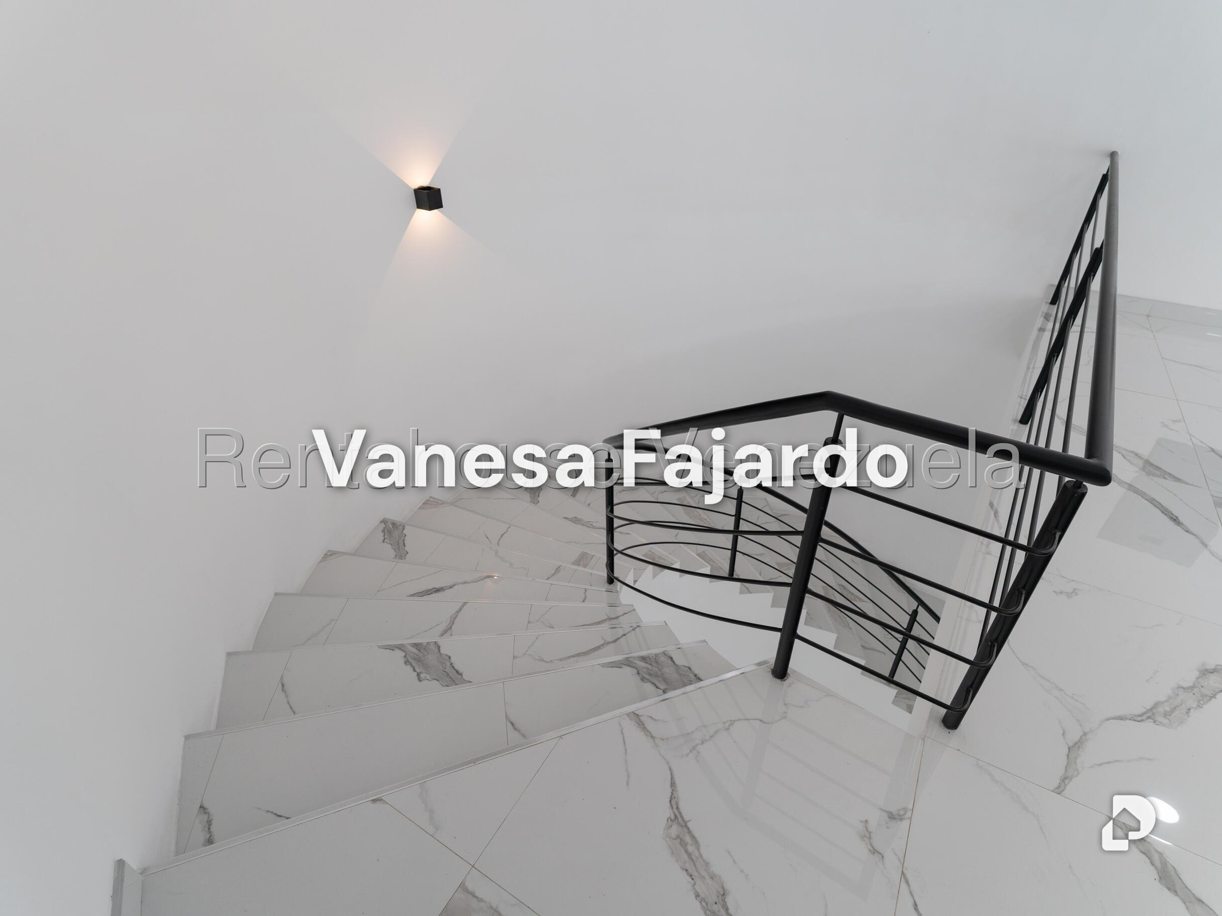 Casa en Country Club, Caracas – 26