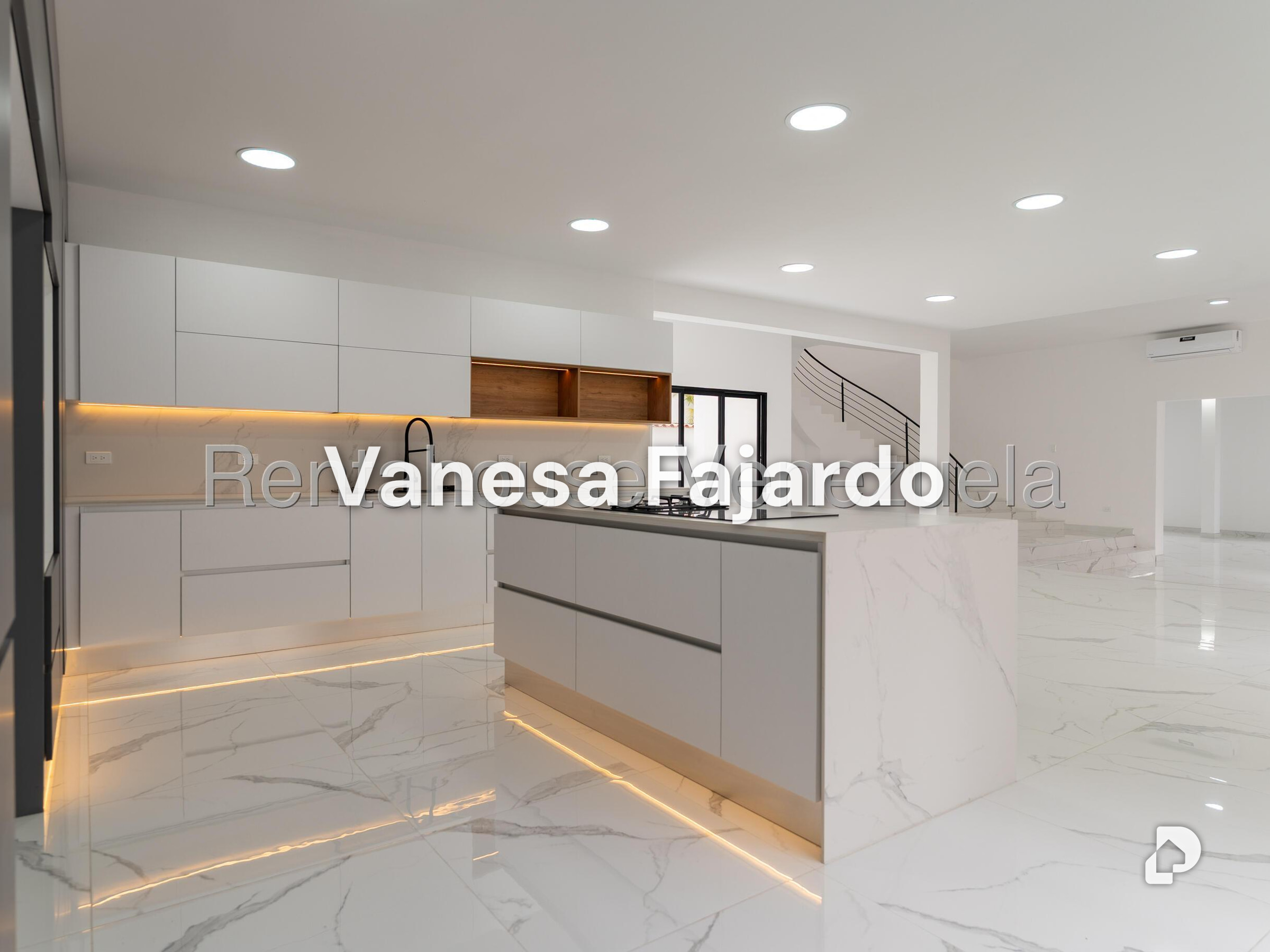 Casa en Country Club, Caracas – 13