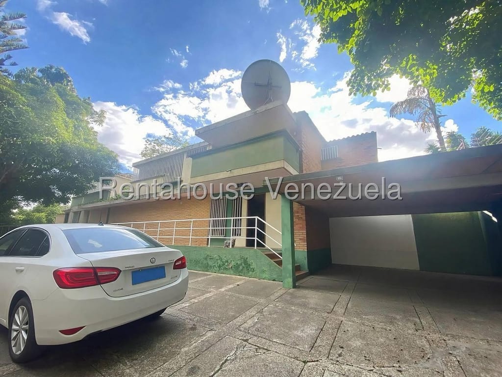 House in Colinas de Bello Monte, Caracas - 1