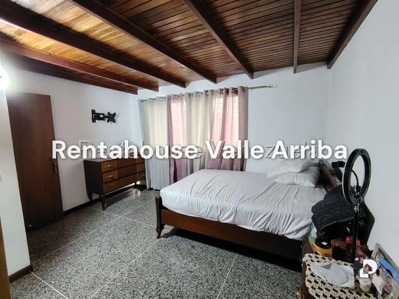 Apartamento en Colinas de Vista Alegre, Caracas – 30
