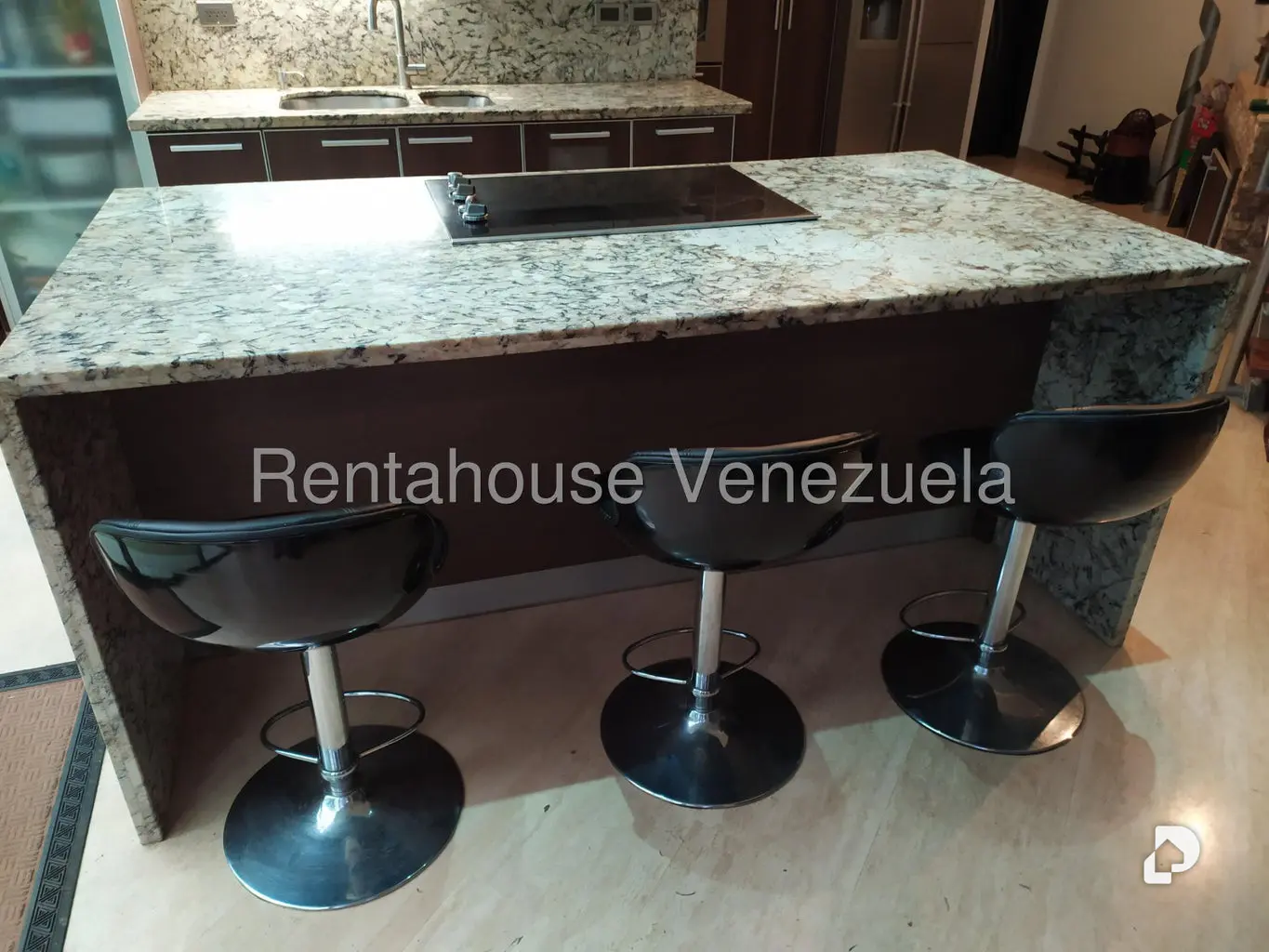 Casa en Monte Claro, Caracas – 15
