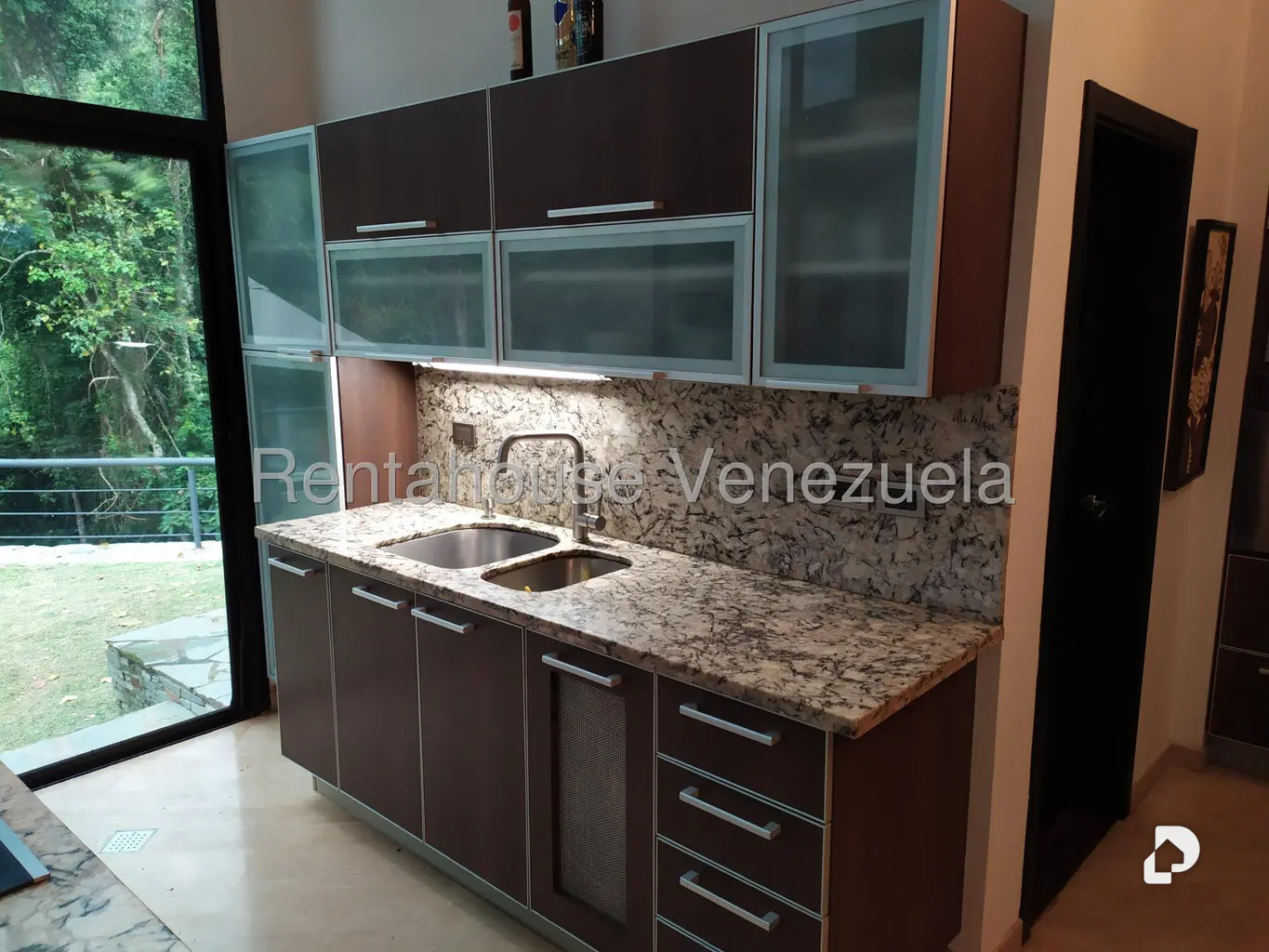 Casa en Monte Claro, Caracas – 13